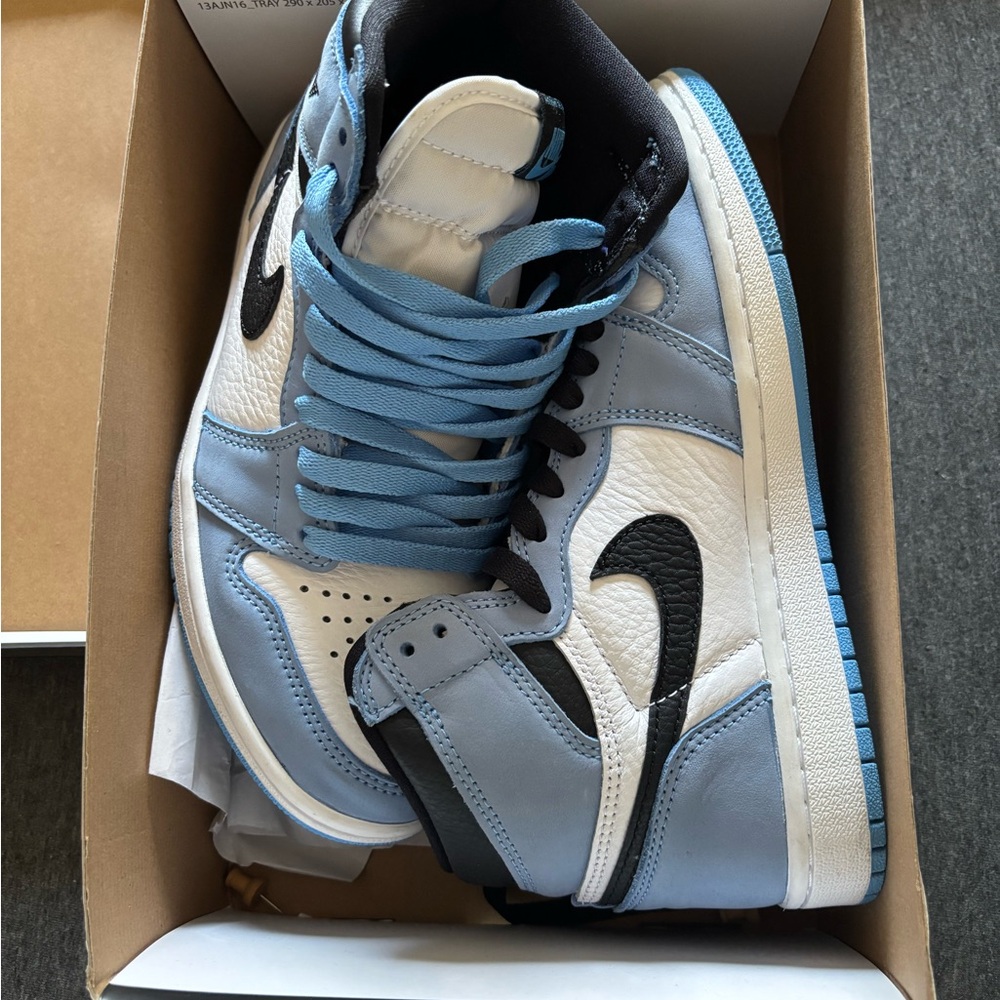 Nike Blue and White Sneakers High-Top Style